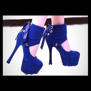 Women high heel shoes